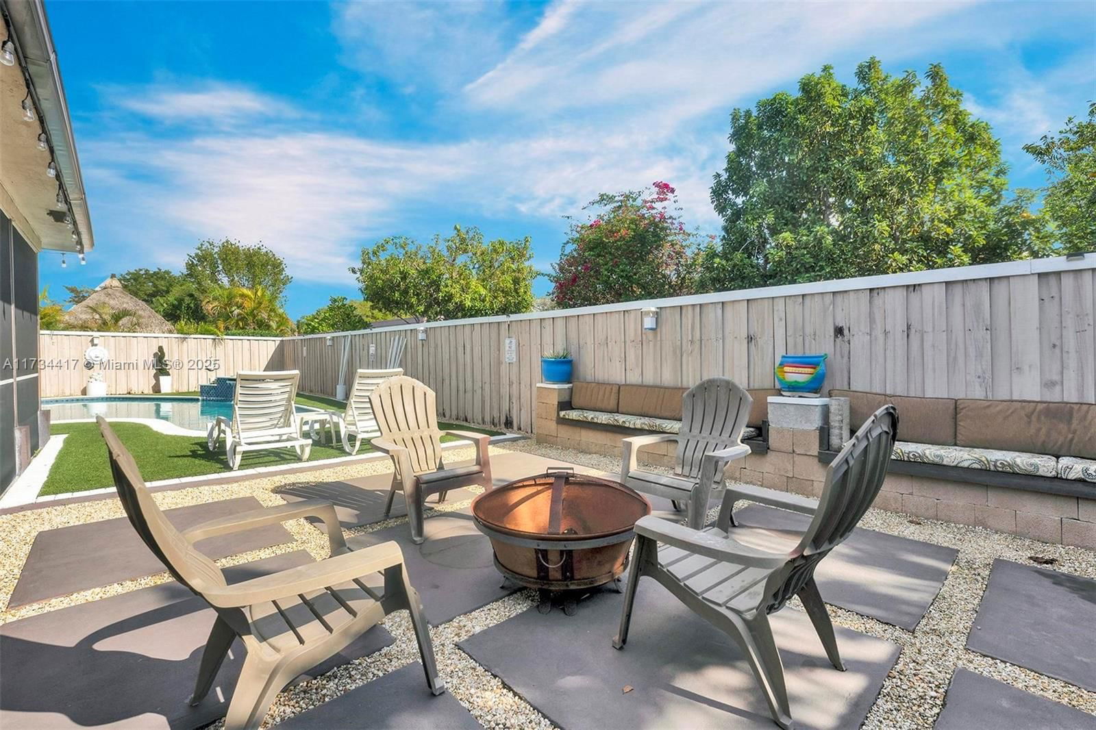 Real estate property located at 8240 68th Ave, Broward, Sunflower, Tamarac, FL