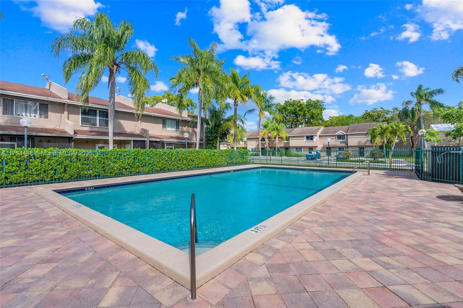 Real estate property located at 1463 Sussex Dr, Broward, Hamptons Of North Lauderd, North Lauderdale, FL