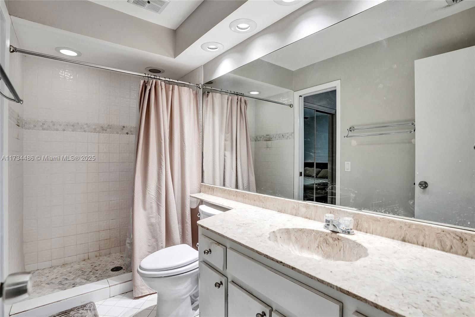 Real estate property located at 14945 49th Ln #6G, Miami-dade, Lakes Meadow Vilg Homes C, Miami, FL