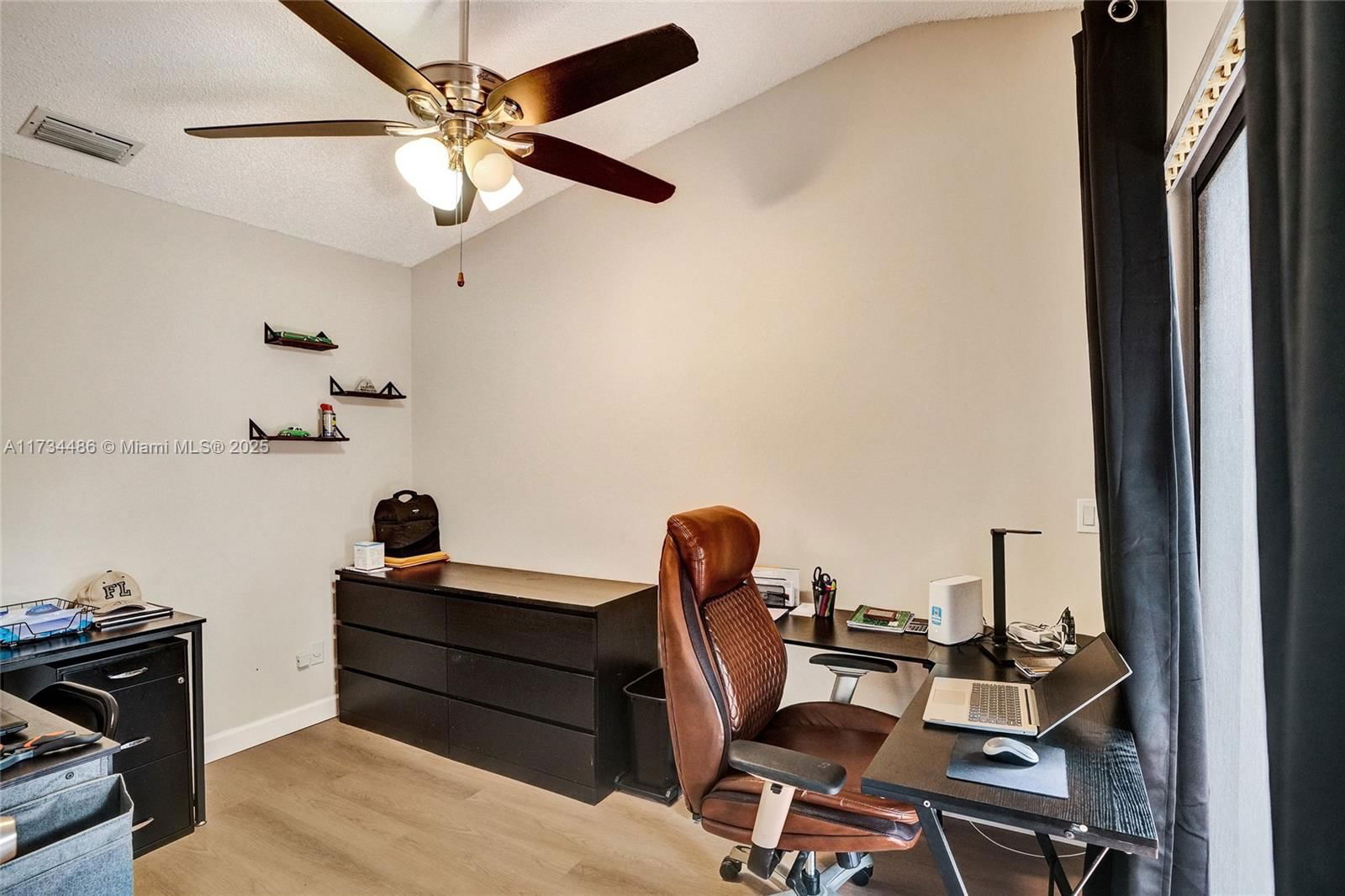 Real estate property located at 14945 49th Ln #6G, Miami-dade, Lakes Meadow Vilg Homes C, Miami, FL