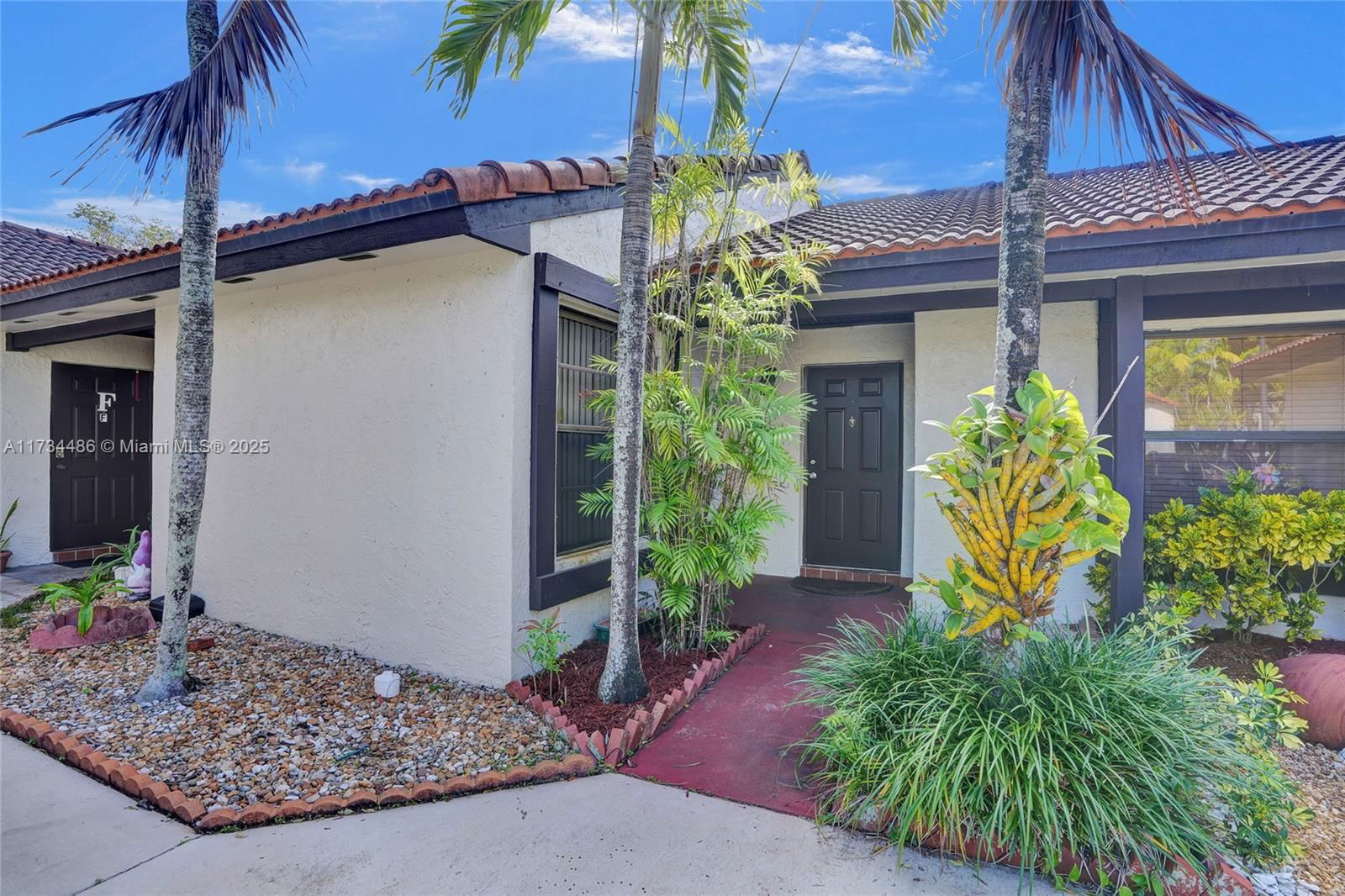 Real estate property located at 14945 49th Ln #6G, Miami-dade, Lakes Meadow Vilg Homes C, Miami, FL