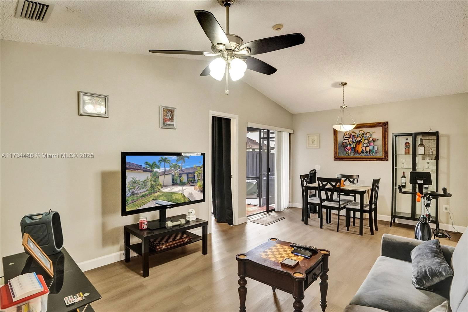 Real estate property located at 14945 49th Ln #6G, Miami-dade, Lakes Meadow Vilg Homes C, Miami, FL