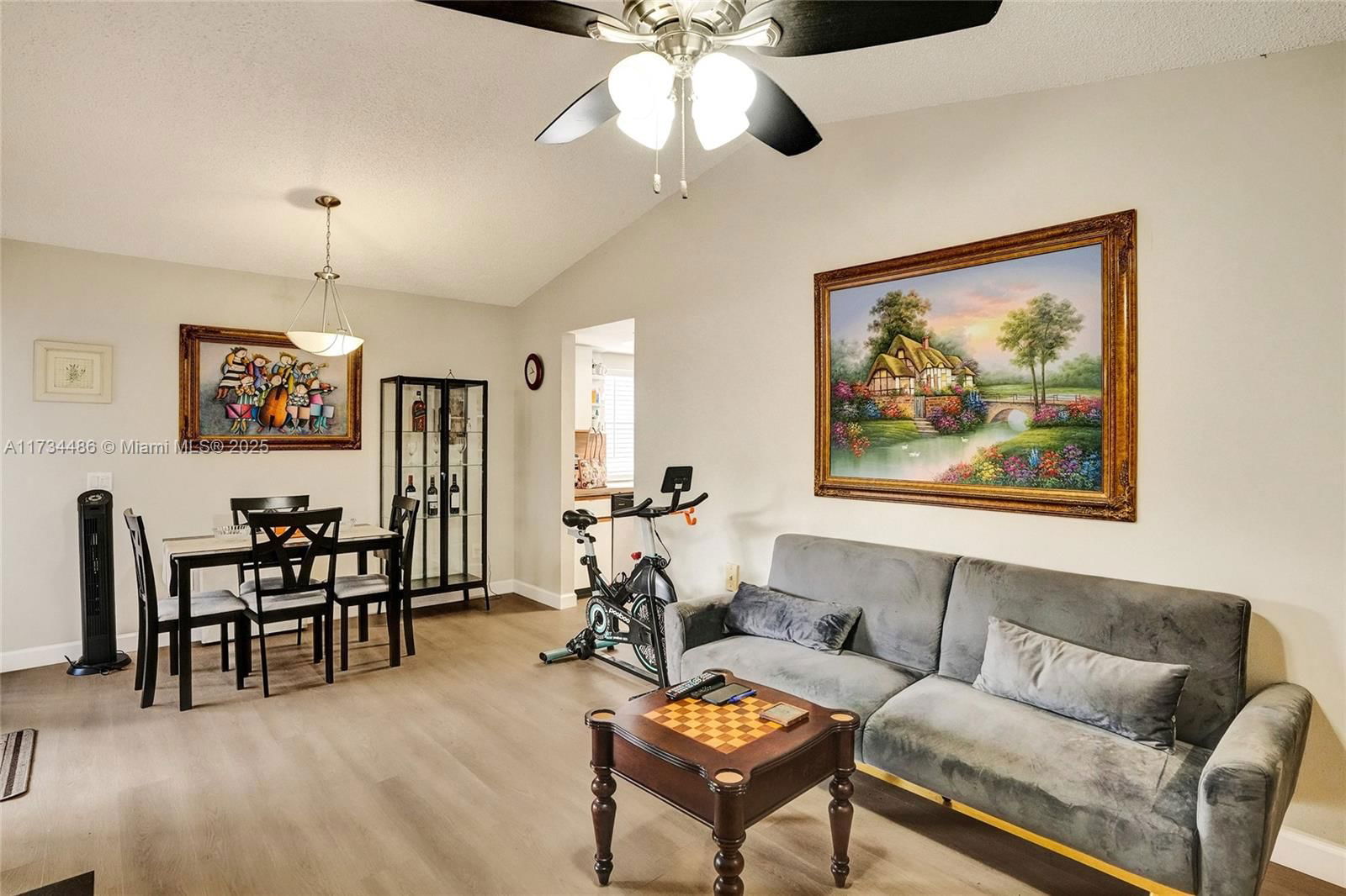 Real estate property located at 14945 49th Ln #6G, Miami-dade, Lakes Meadow Vilg Homes C, Miami, FL