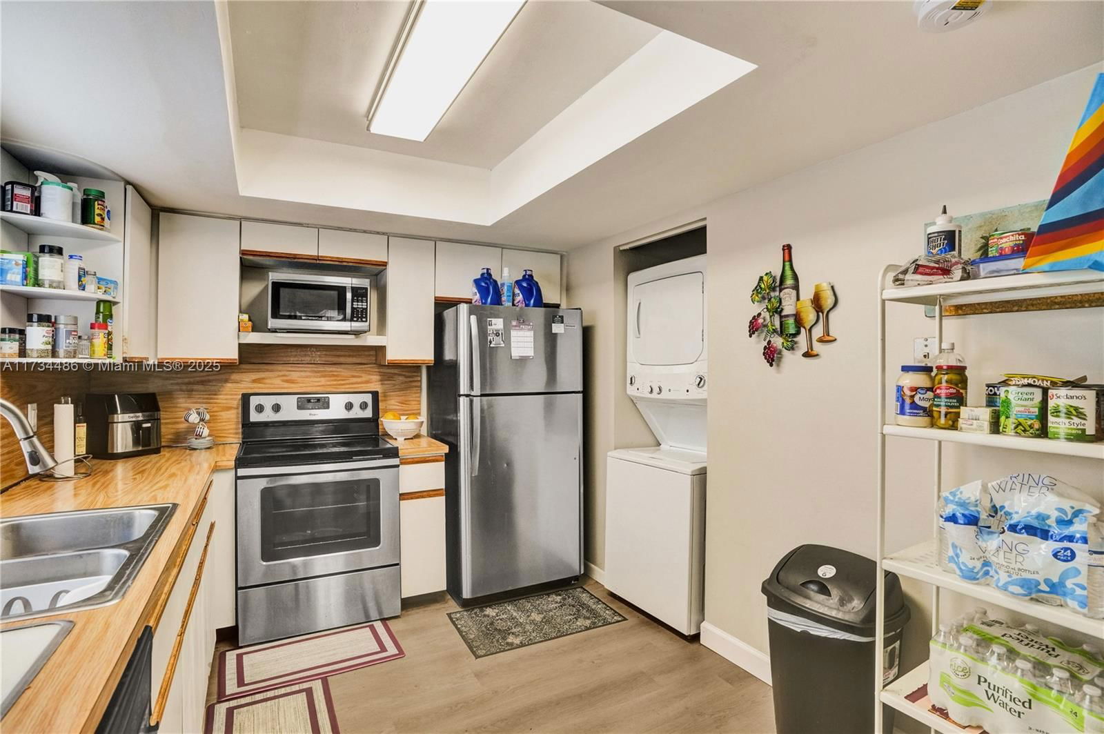 Real estate property located at 14945 49th Ln #6G, Miami-dade, Lakes Meadow Vilg Homes C, Miami, FL