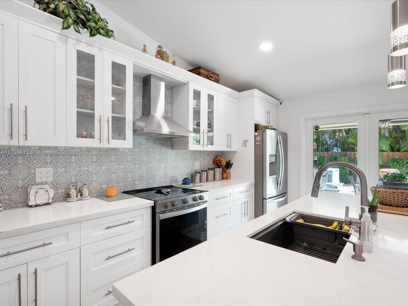 Real estate property located at 5989 89 Ave, Miami-dade, Galloway And Miller Estate, Miami, FL