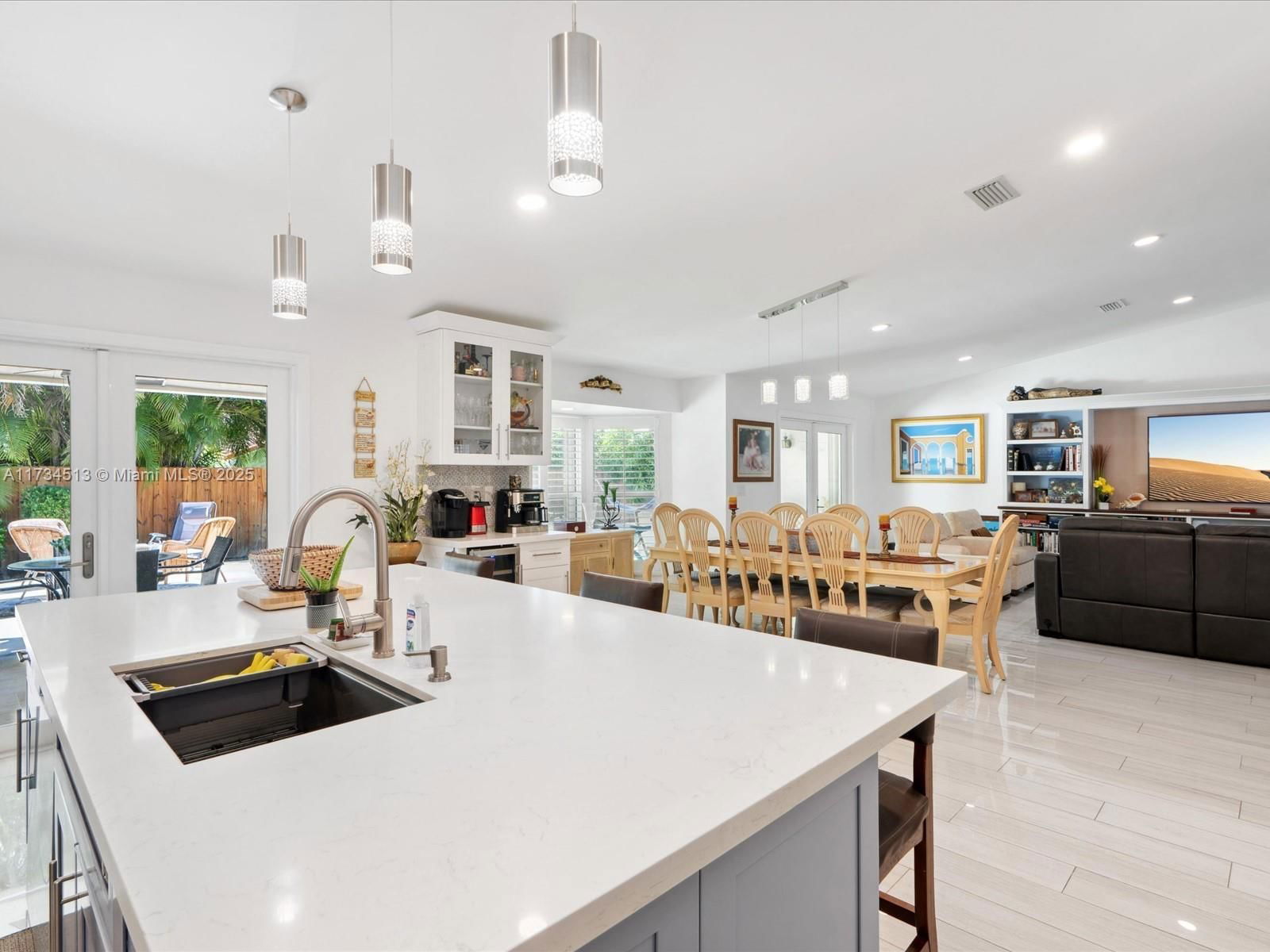 Real estate property located at 5989 89 Ave, Miami-dade, Galloway And Miller Estate, Miami, FL