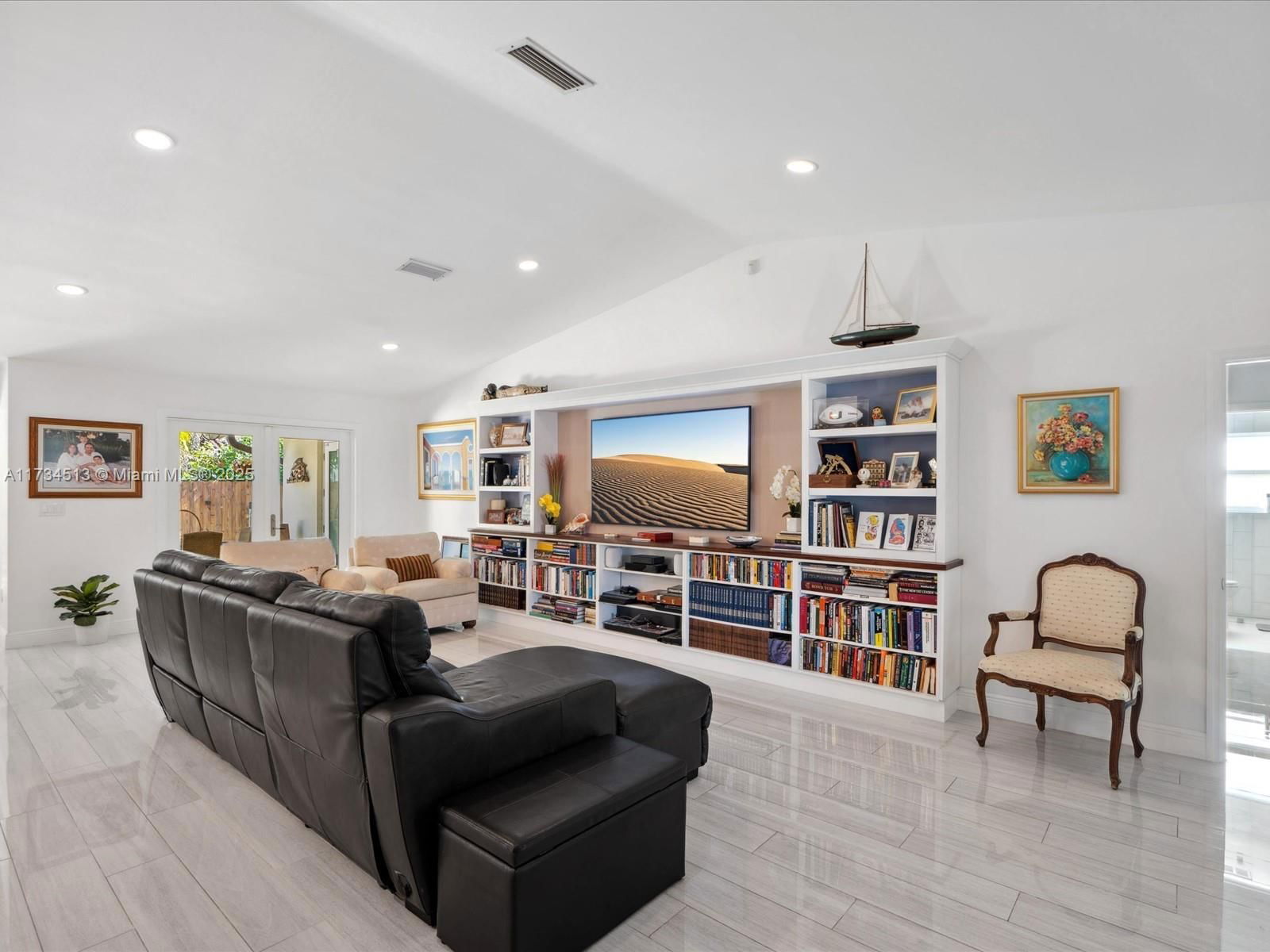 Real estate property located at 5989 89 Ave, Miami-dade, Galloway And Miller Estate, Miami, FL