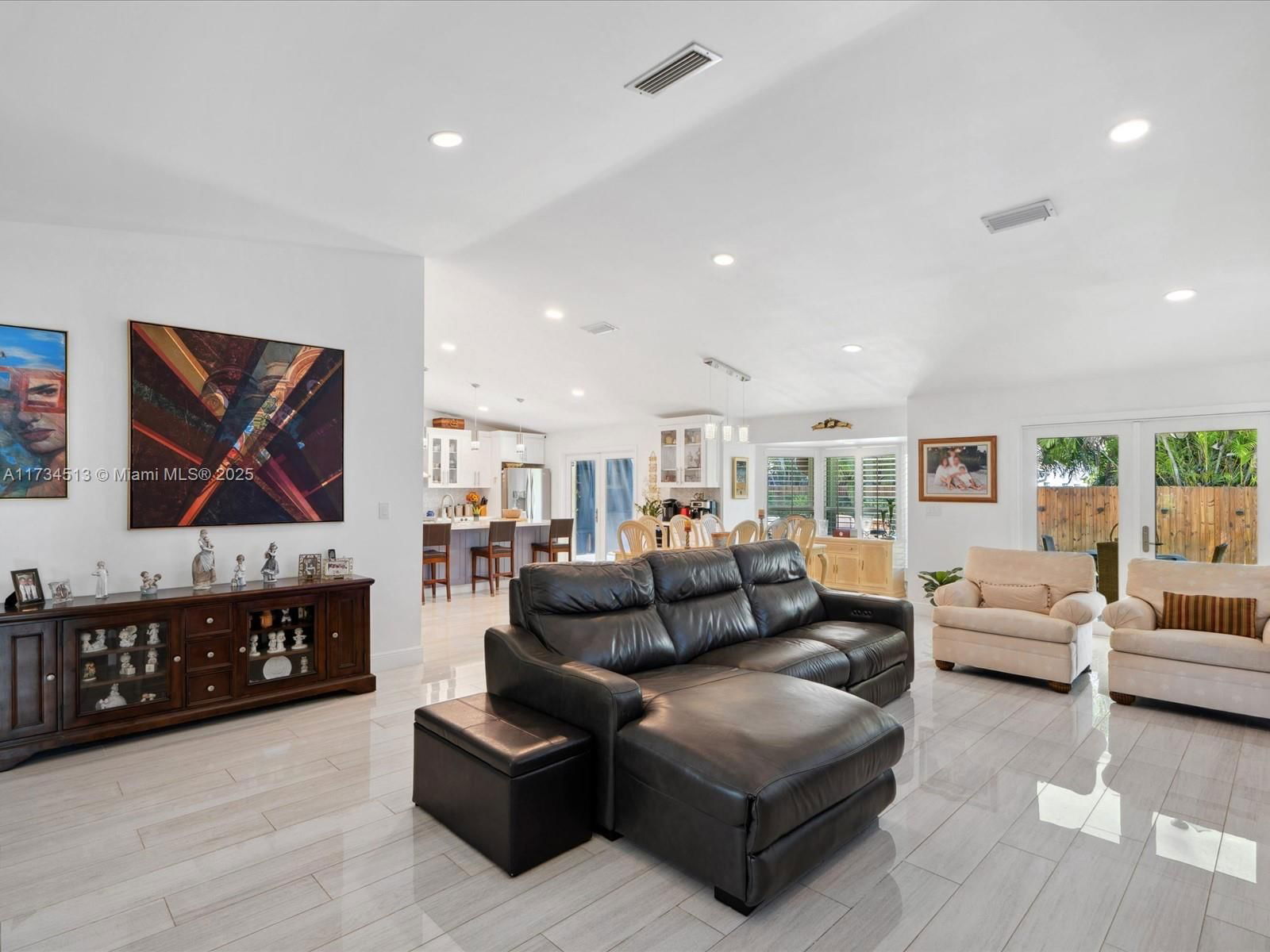 Real estate property located at 5989 89 Ave, Miami-dade, Galloway And Miller Estate, Miami, FL