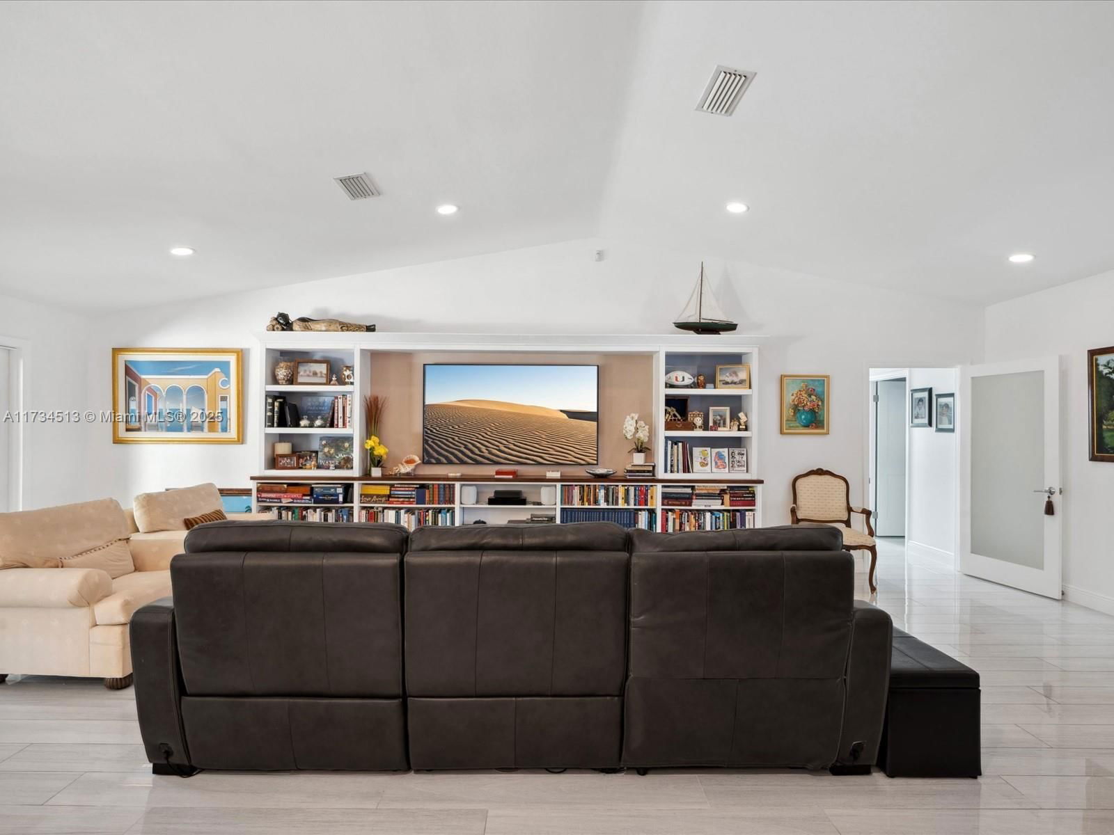 Real estate property located at 5989 89 Ave, Miami-dade, Galloway And Miller Estate, Miami, FL