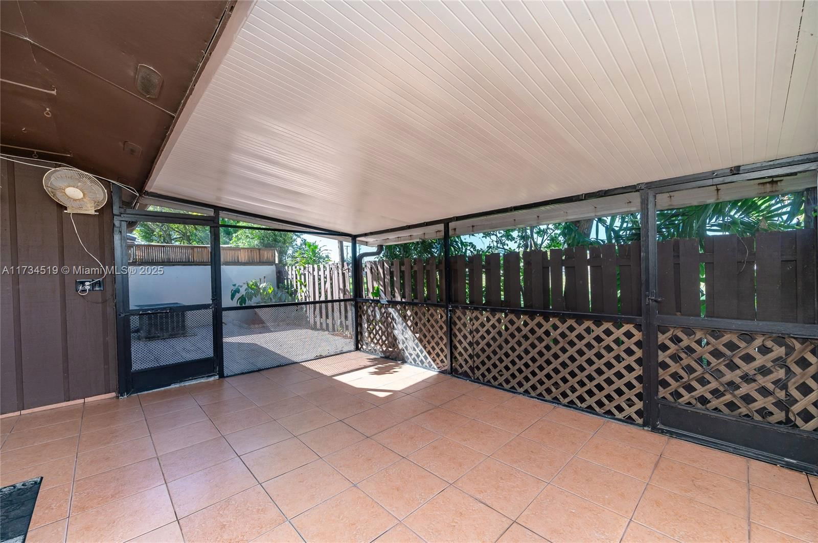 Real estate property located at 11006 125th Ct, Miami-dade, Devon-aire Villas Sec 4, Miami, FL