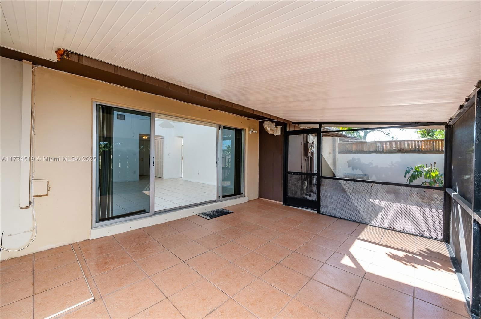 Real estate property located at 11006 125th Ct, Miami-dade, Devon-aire Villas Sec 4, Miami, FL