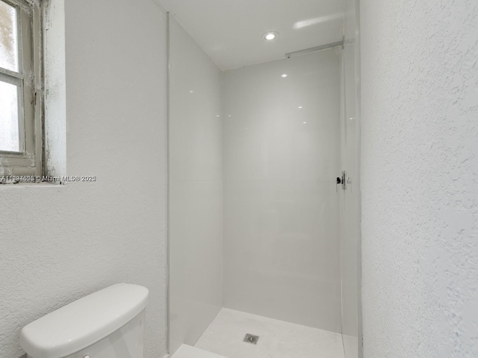 Real estate property located at 460 82nd Ter, Miami-dade, Bellcamp Manor, Miami, FL