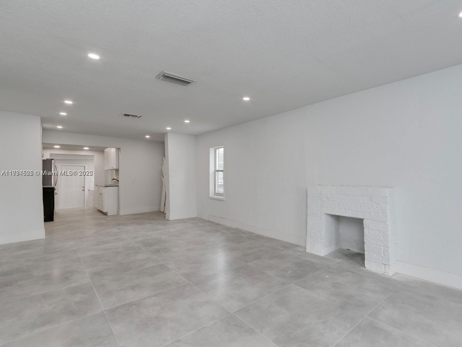 Real estate property located at 460 82nd Ter, Miami-dade, Bellcamp Manor, Miami, FL