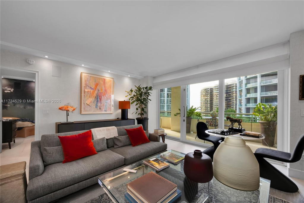 Real estate property located at 3400 27th Ave #704, Miami-dade, The Tower Residences Cond, Miami, FL