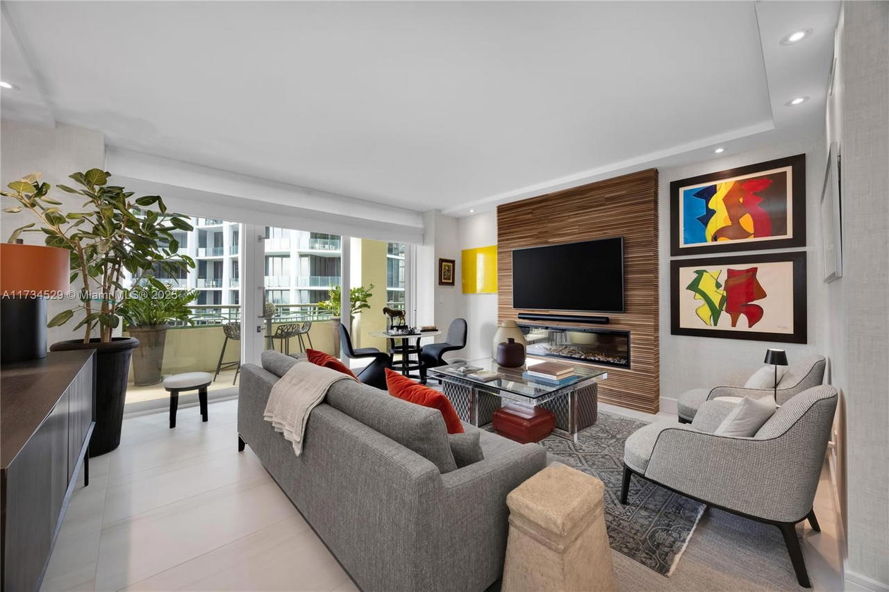 Real estate property located at 3400 27th Ave #704, Miami-dade, The Tower Residences Cond, Miami, FL