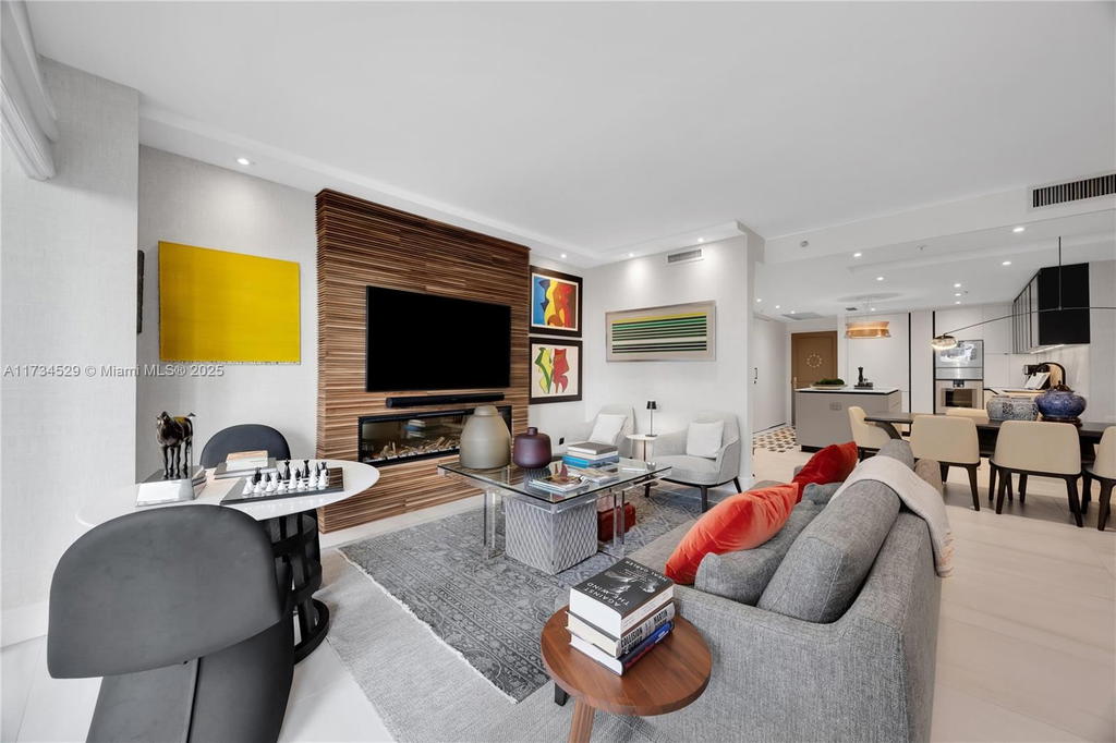 Real estate property located at 3400 27th Ave #704, Miami-dade, The Tower Residences Cond, Miami, FL