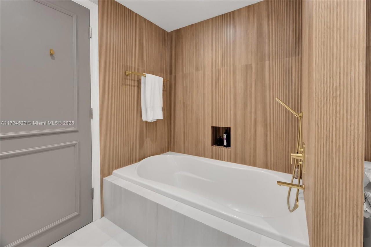 Real estate property located at 3400 27th Ave #704, Miami-dade, The Tower Residences Cond, Miami, FL