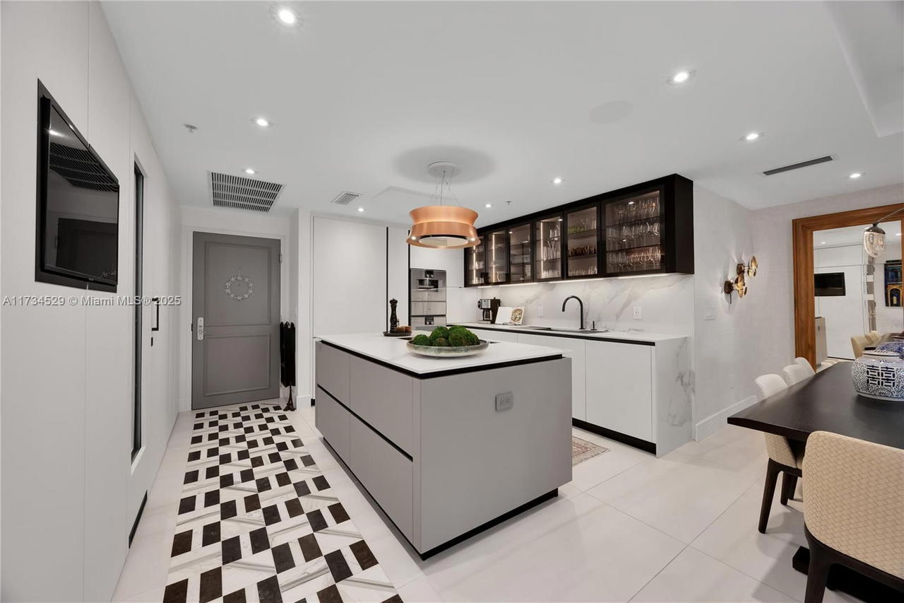 Real estate property located at 3400 27th Ave #704, Miami-dade, The Tower Residences Cond, Miami, FL
