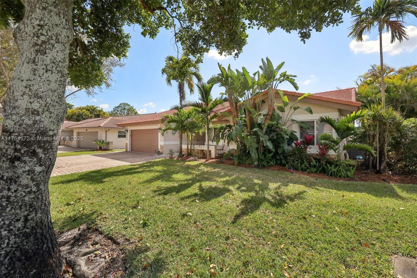 Real estate property located at 10866 6th St, Broward, Cypress Glen, Coral Springs, FL