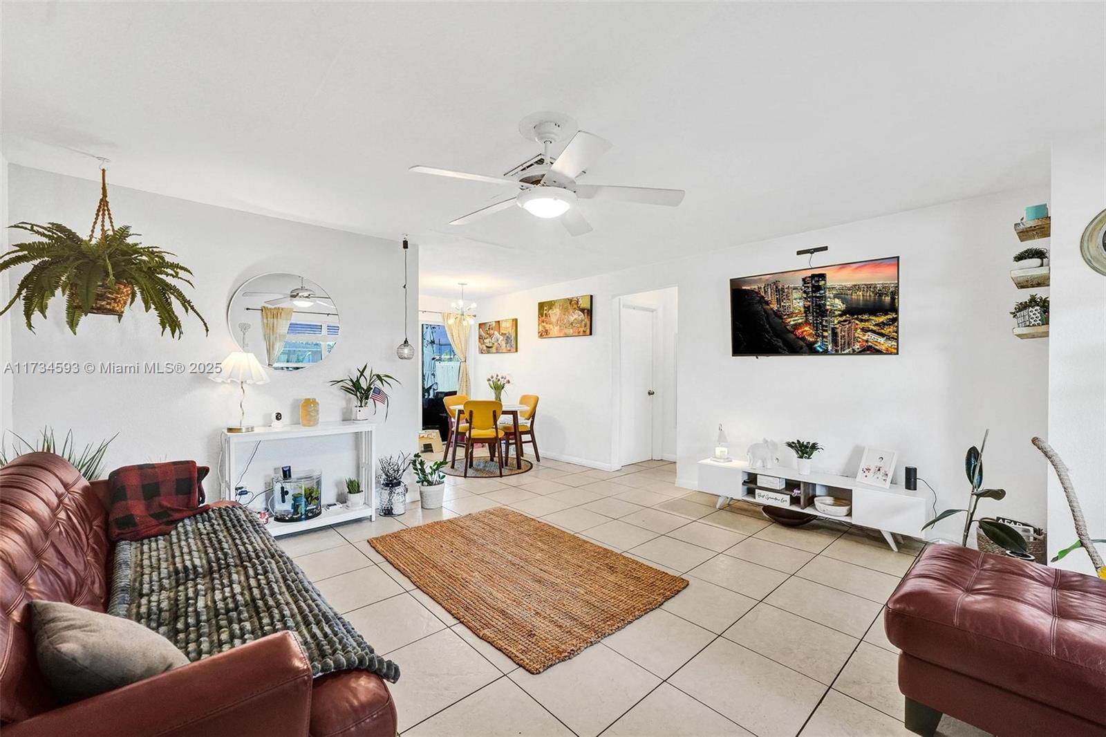 Real estate property located at 4711-4715 43rd Ter, Broward, Gold Coast Twin Villas We, Dania Beach, FL
