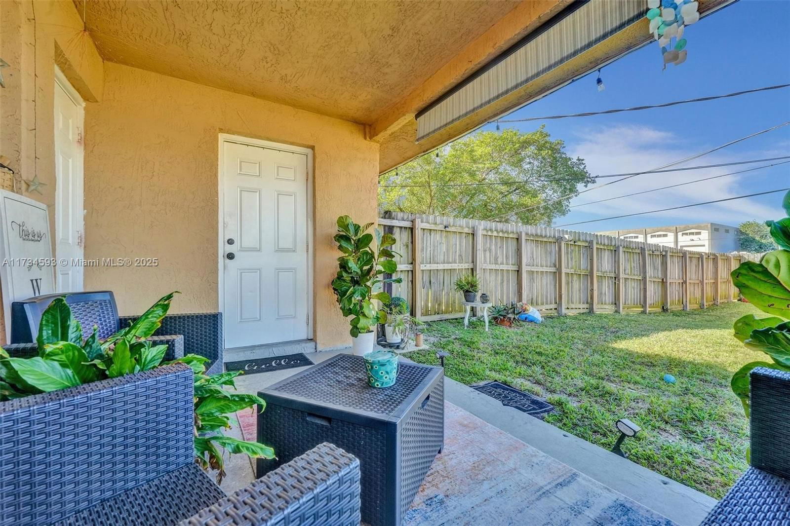 Real estate property located at 4711-4715 43rd Ter, Broward, Gold Coast Twin Villas We, Dania Beach, FL
