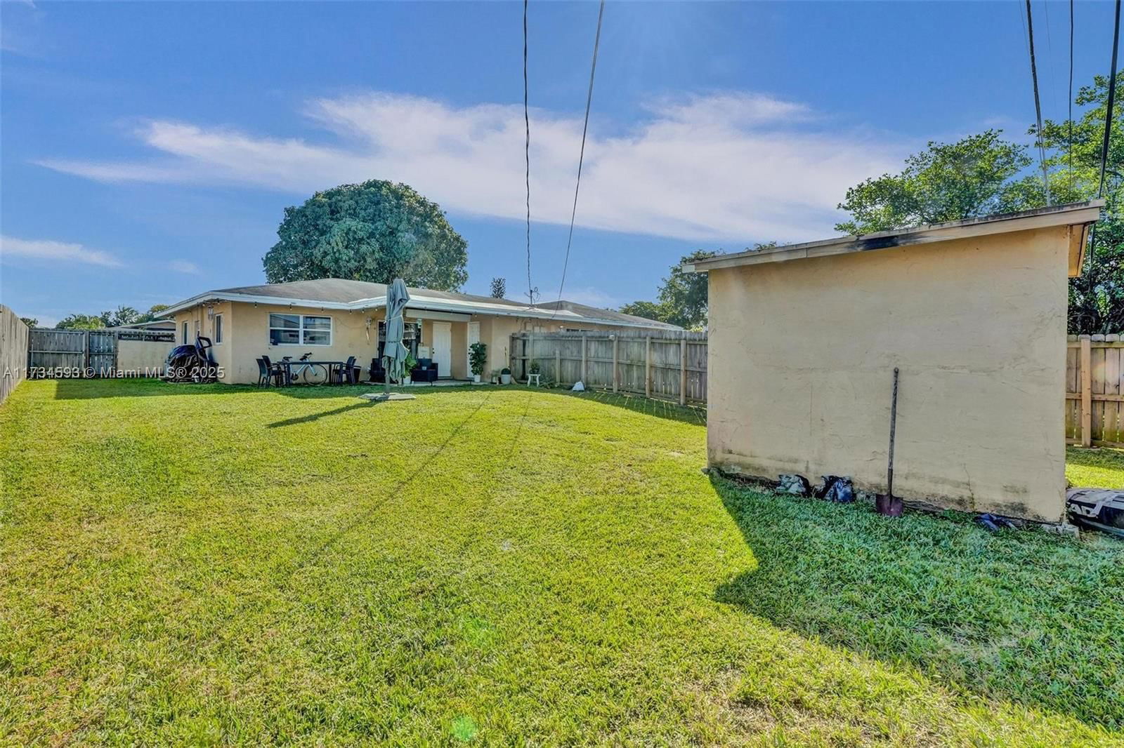 Real estate property located at 4711-4715 43rd Ter, Broward, Gold Coast Twin Villas We, Dania Beach, FL