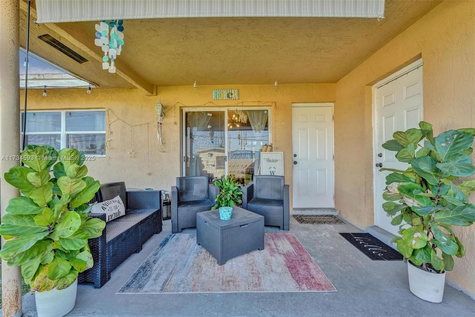 Real estate property located at 4711-4715 43rd Ter, Broward, Gold Coast Twin Villas We, Dania Beach, FL