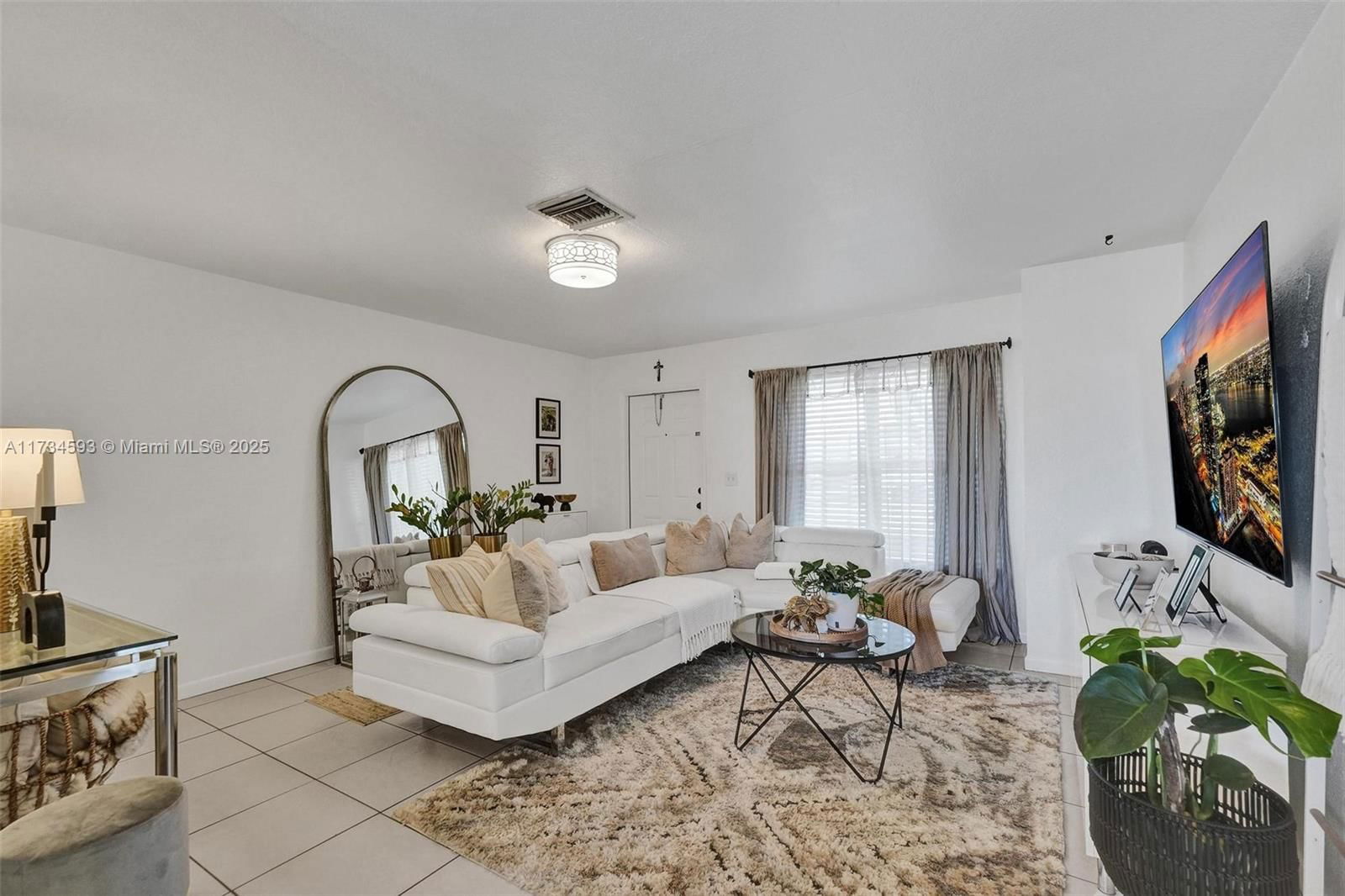 Real estate property located at 4711-4715 43rd Ter, Broward, Gold Coast Twin Villas We, Dania Beach, FL