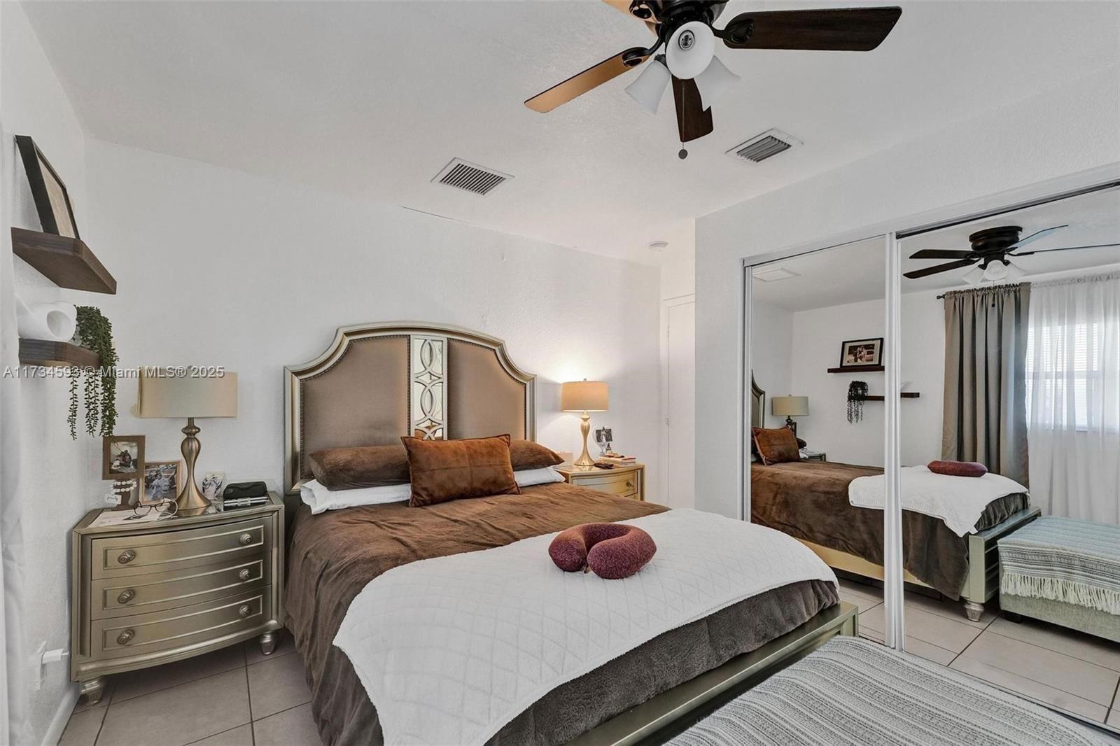 Real estate property located at 4711-4715 43rd Ter, Broward, Gold Coast Twin Villas We, Dania Beach, FL