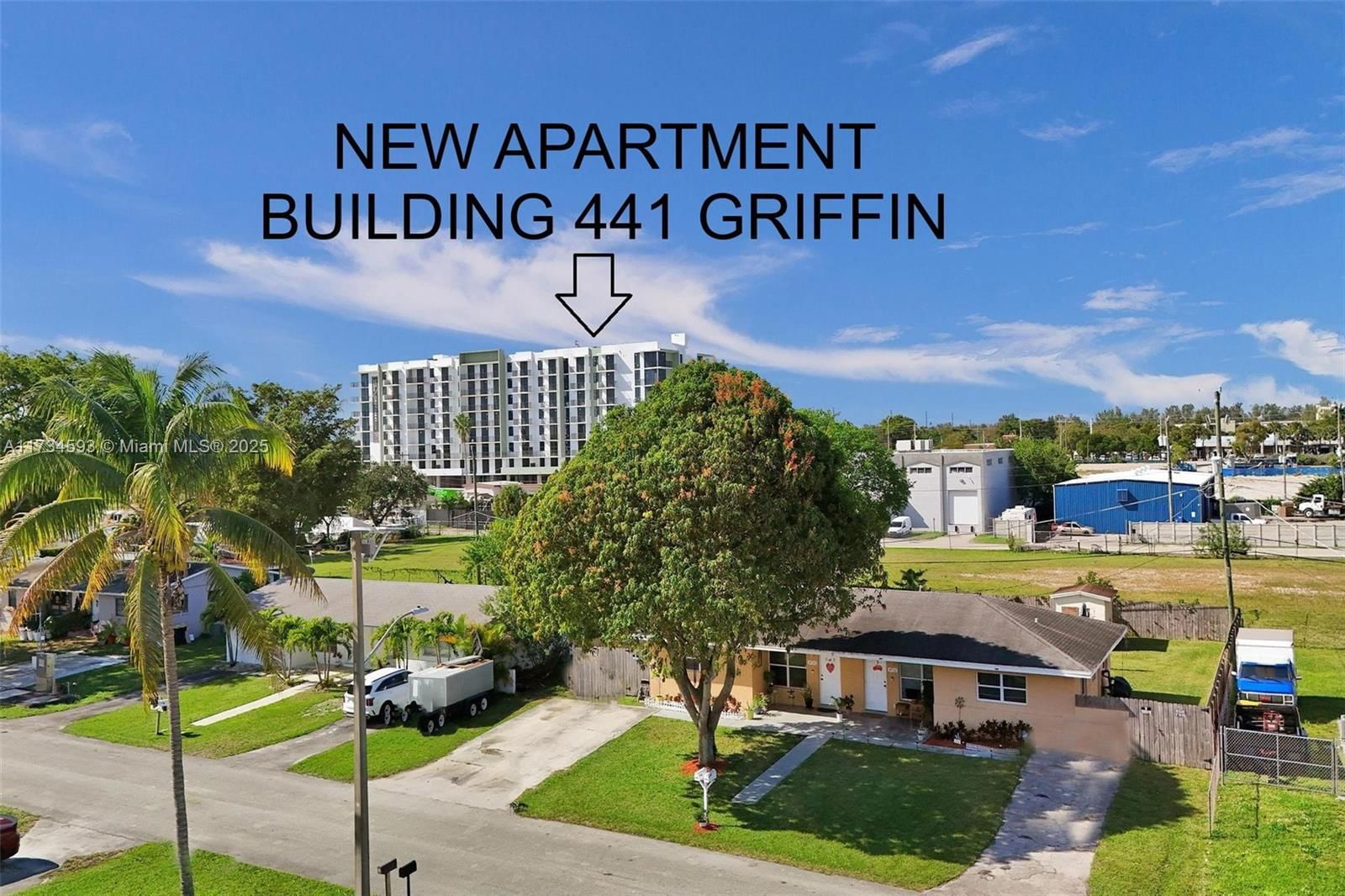 Real estate property located at 4711-4715 43rd Ter, Broward, Gold Coast Twin Villas We, Dania Beach, FL