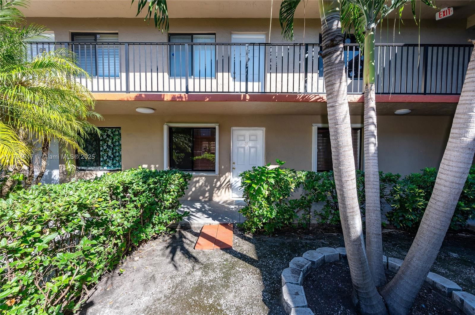 Real estate property located at 6215 22nd Ct #2, Miami-dade, Cadiz I Condo, Hialeah, FL