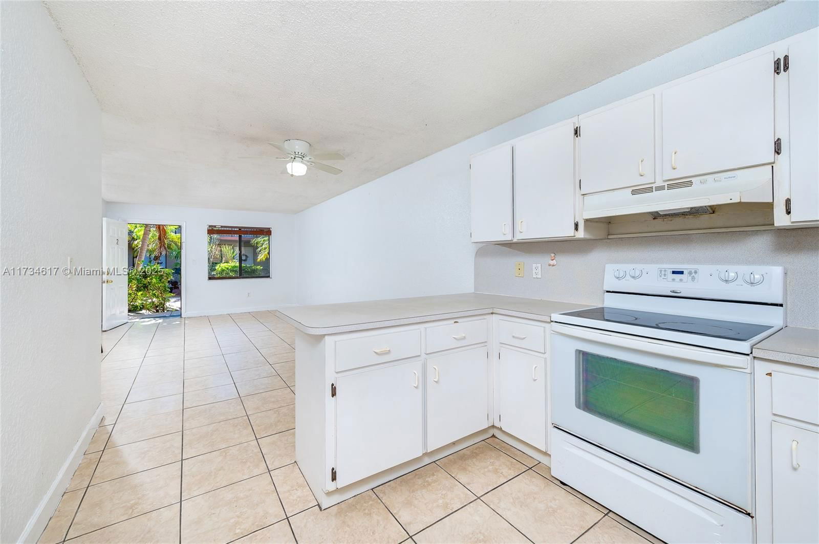 Real estate property located at 6215 22nd Ct #2, Miami-dade, Cadiz I Condo, Hialeah, FL