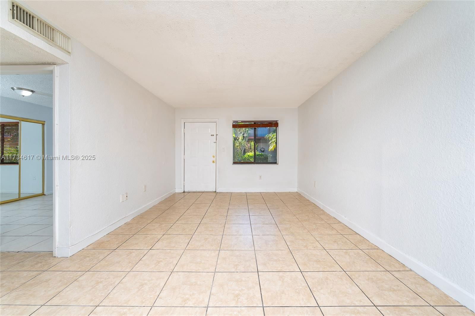 Real estate property located at 6215 22nd Ct #2, Miami-dade, Cadiz I Condo, Hialeah, FL