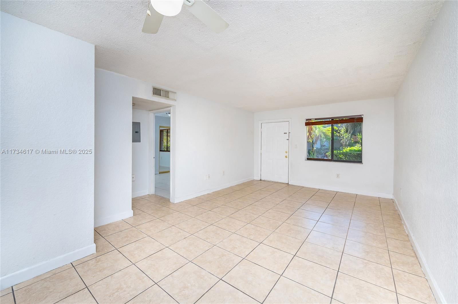Real estate property located at 6215 22nd Ct #2, Miami-dade, Cadiz I Condo, Hialeah, FL