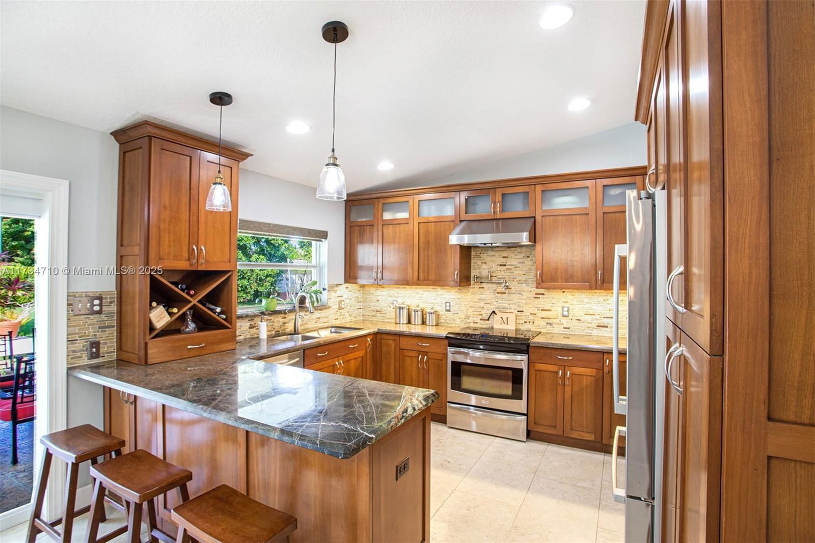 Real estate property located at 17550 93 AVE, Miami-dade, Orchard Estates, Miami, FL