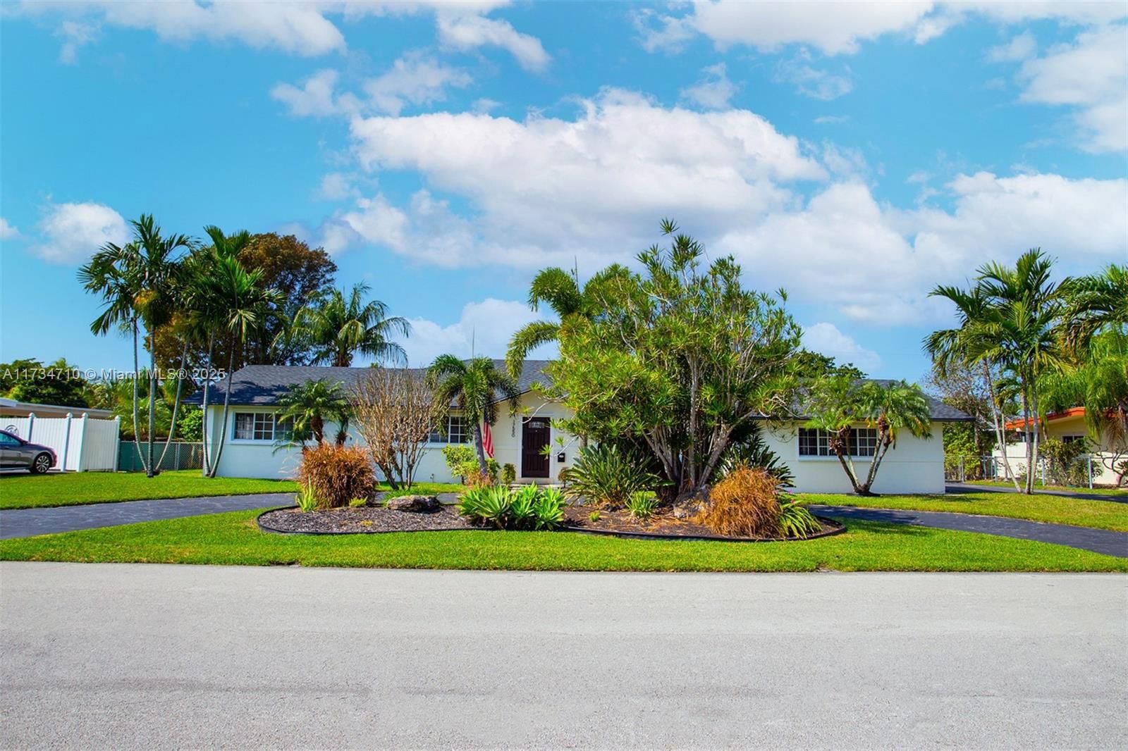 Real estate property located at 17550 93 AVE, Miami-dade, Orchard Estates, Miami, FL