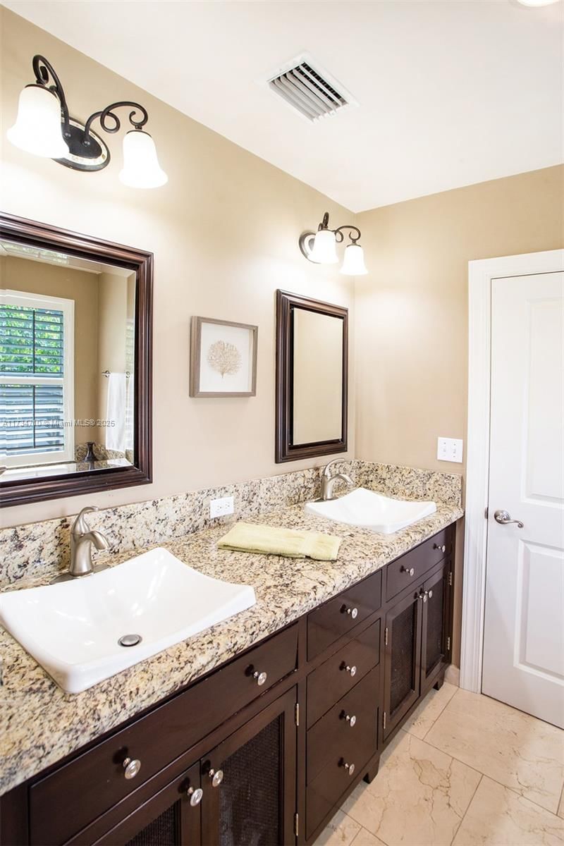 Real estate property located at 17550 93 AVE, Miami-dade, Orchard Estates, Miami, FL