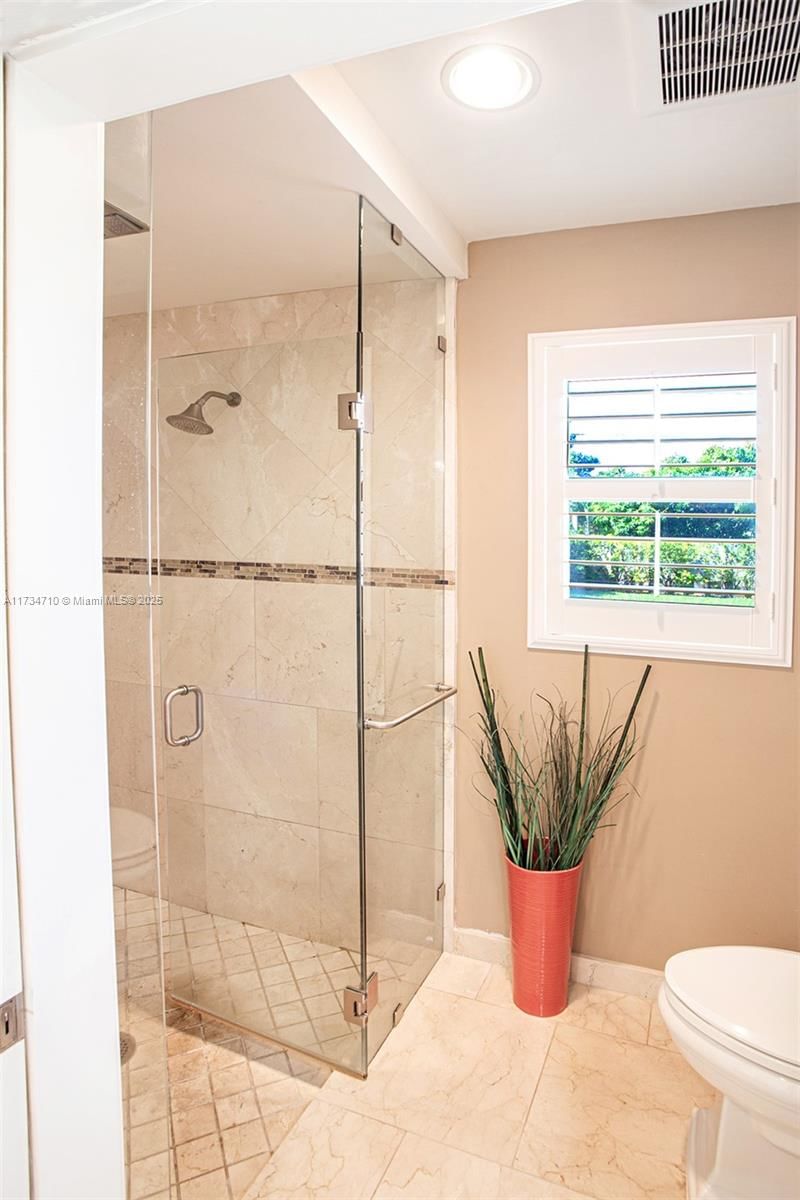 Real estate property located at 17550 93 AVE, Miami-dade, Orchard Estates, Miami, FL