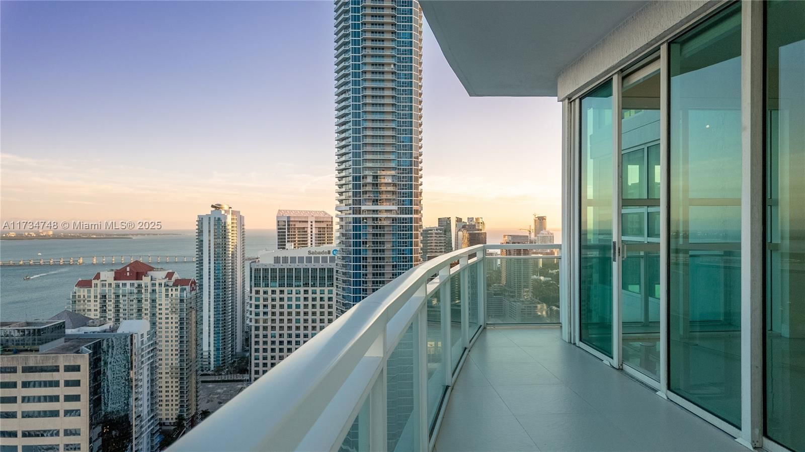 Real estate property located at 950 Brickell Bay Dr #4611, Miami-dade, The Plaza 851 Brickell Co, Miami, FL
