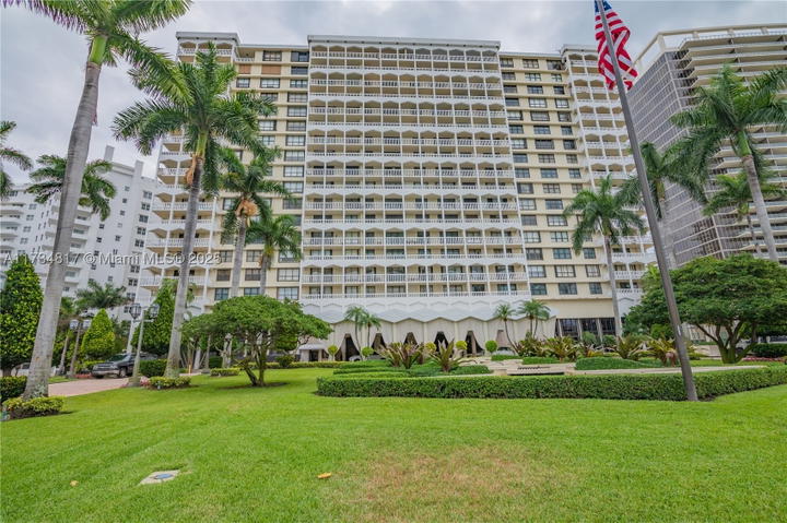 Real estate property located at 9801 Collins Ave #17J, Miami-dade, Balmoral Condo, Bal Harbour, FL