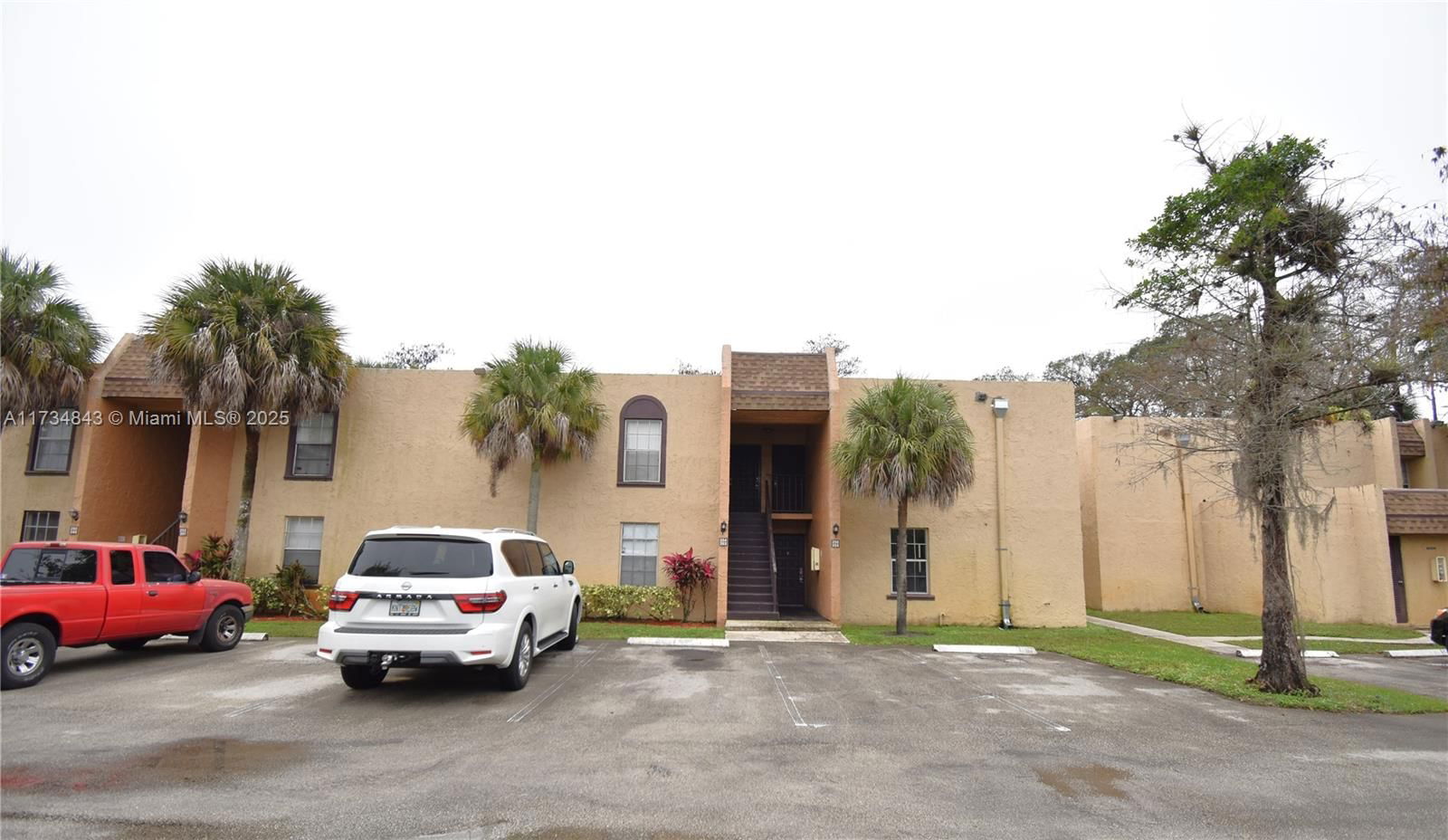 Real estate property located at 4231 19th St #256, Broward, WOOD HUE IV CONDO, Lauderhill, FL