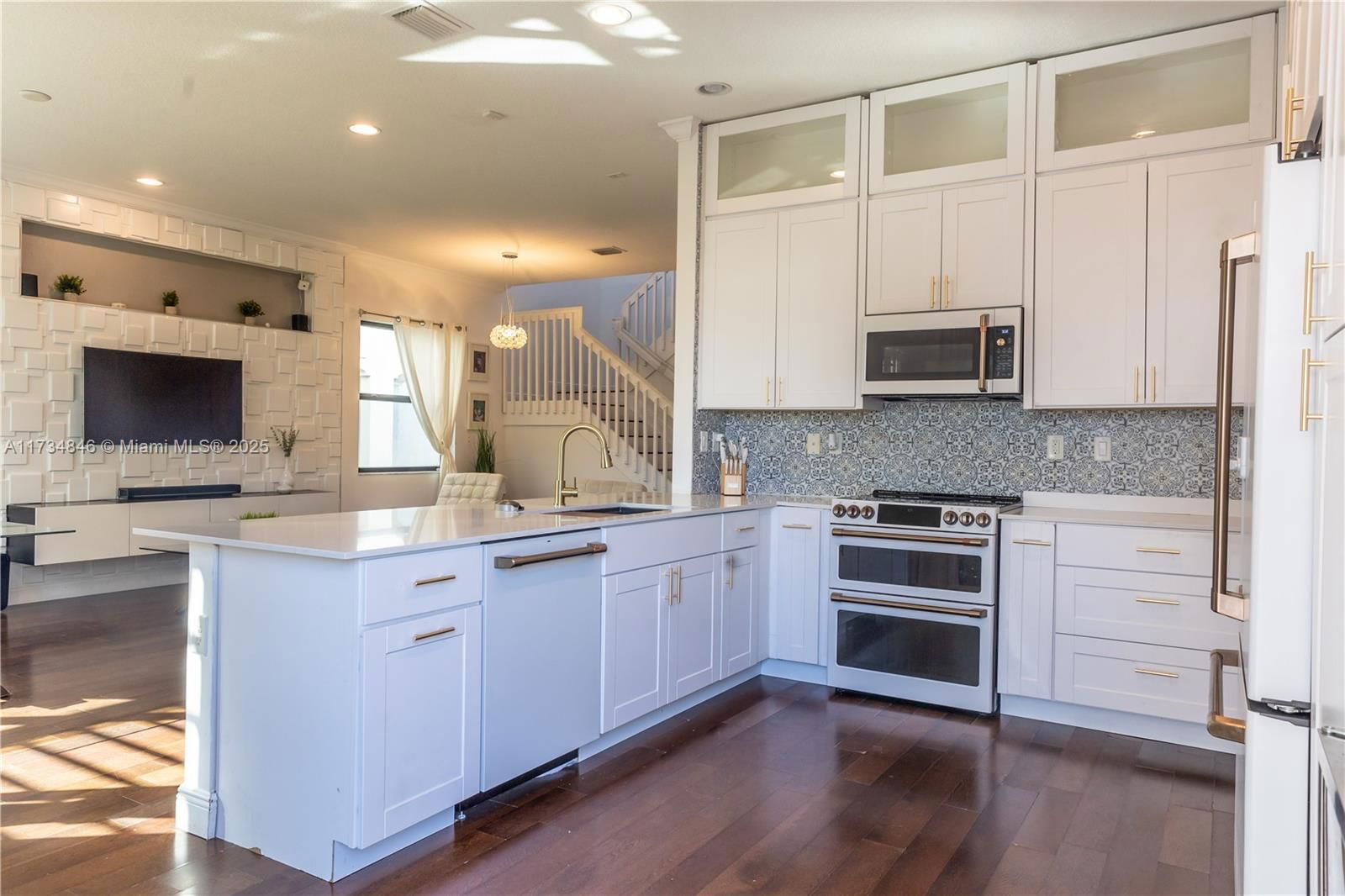 Real estate property located at 9074 36th St, Broward, Foxcroft Homes Phase Ii, Miramar, FL