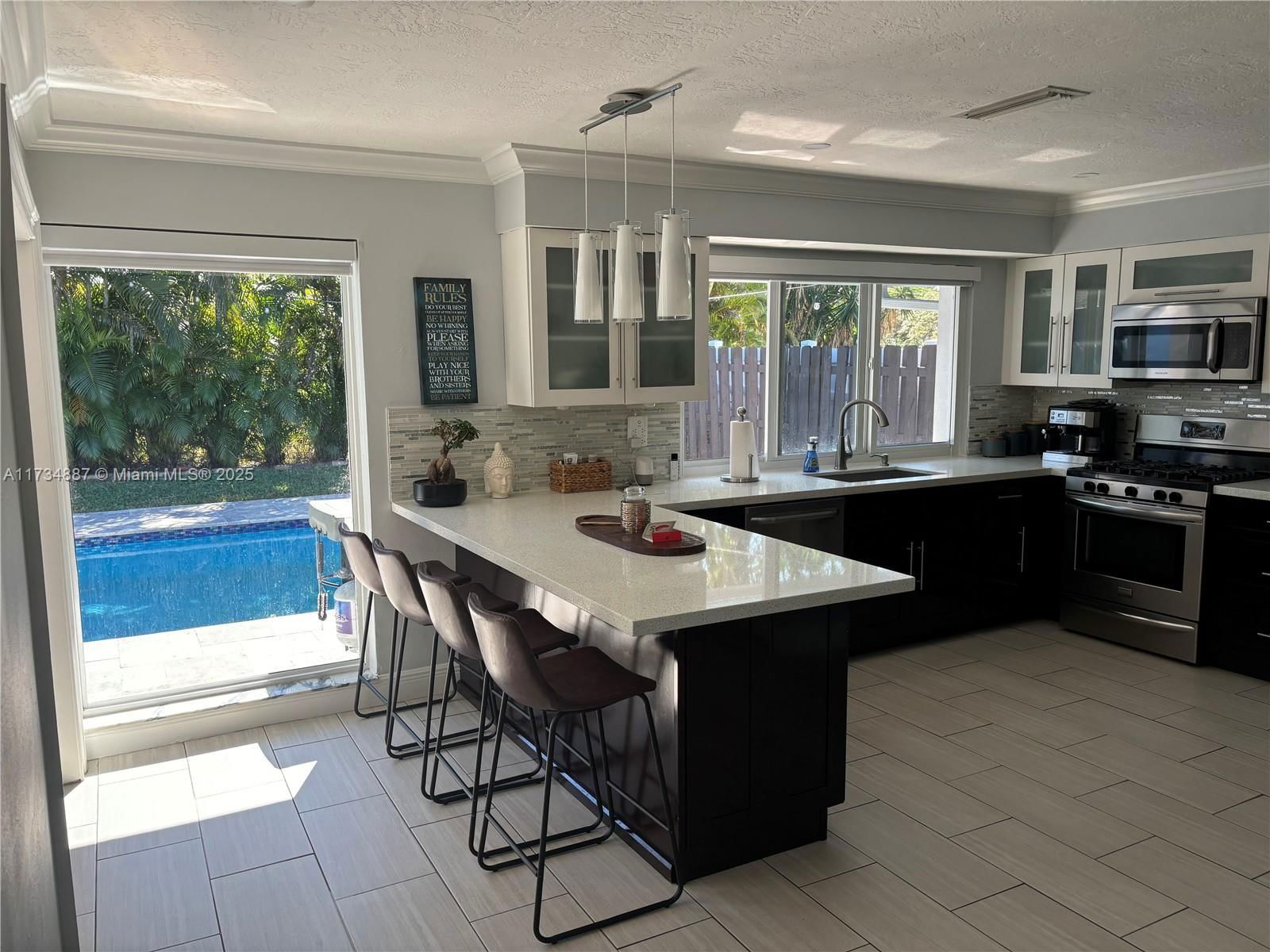 Real estate property located at 8570 20th Ct, Broward, Sunrise Golf Village Sec, Sunrise, FL