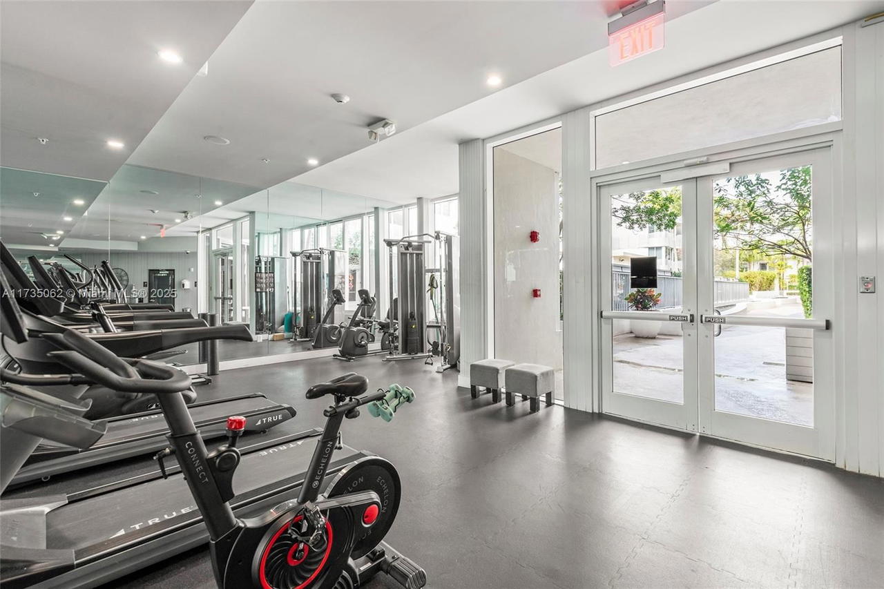 Real estate property located at 2100 Park Ave #206, Miami-dade, Artepark South Condo, Miami Beach, FL