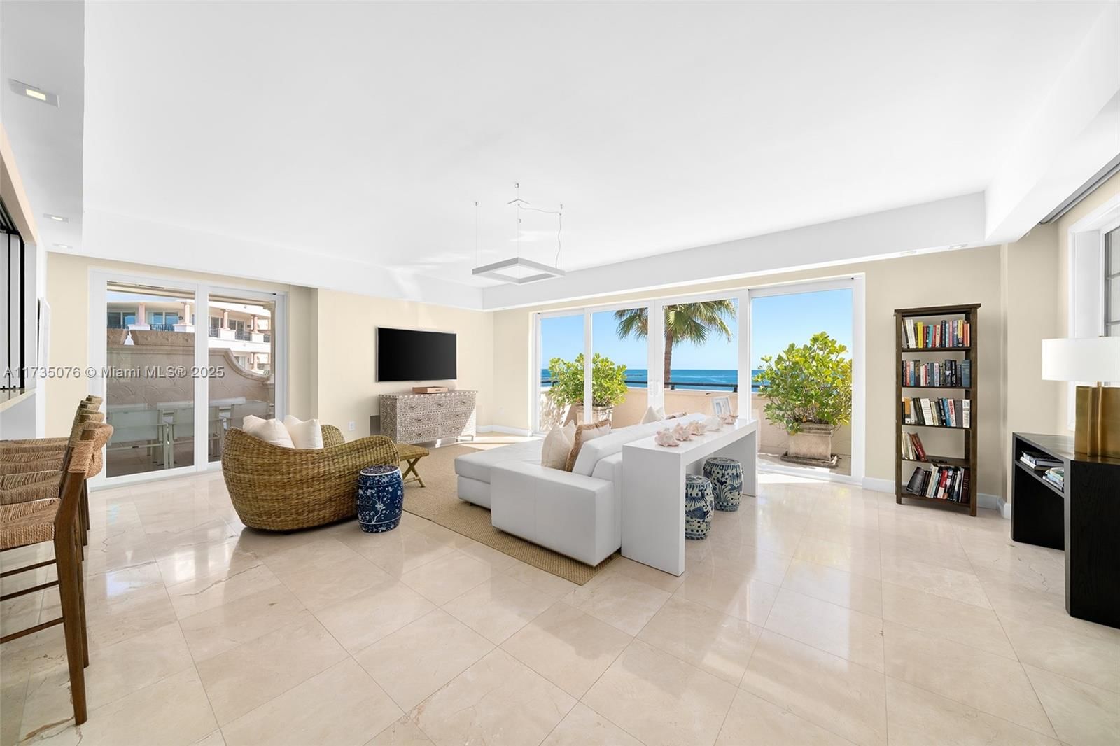 Real estate property located at 7852 Fisher Island Dr #7852, Miami-dade, Fisher Island, Miami Beach, FL