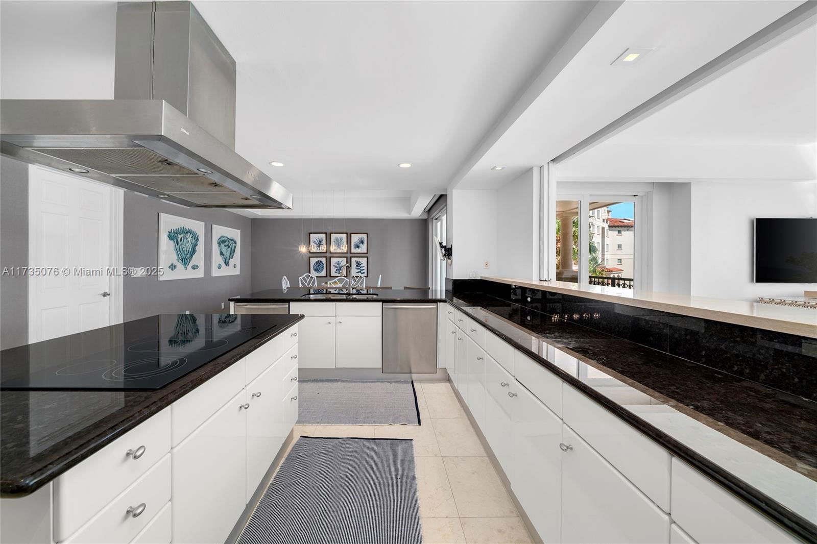 Real estate property located at 7852 Fisher Island Dr #7852, Miami-dade, Fisher Island, Miami Beach, FL
