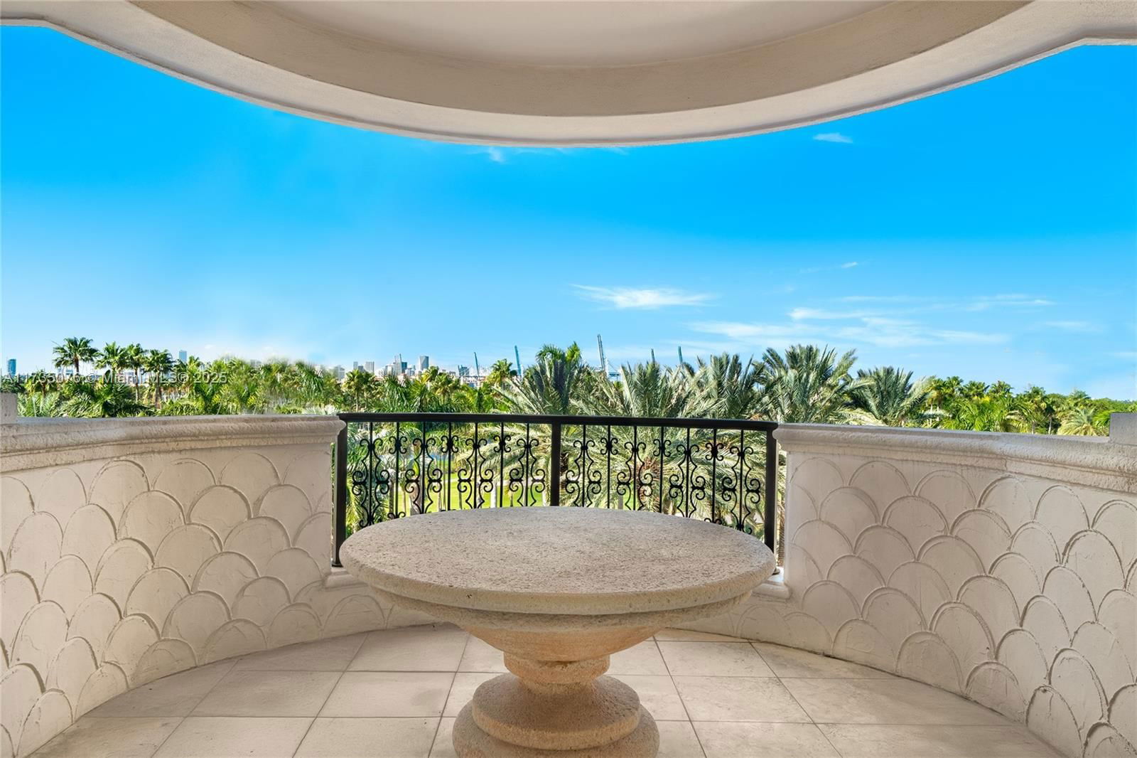 Real estate property located at 7852 Fisher Island Dr #7852, Miami-dade, Fisher Island, Miami Beach, FL