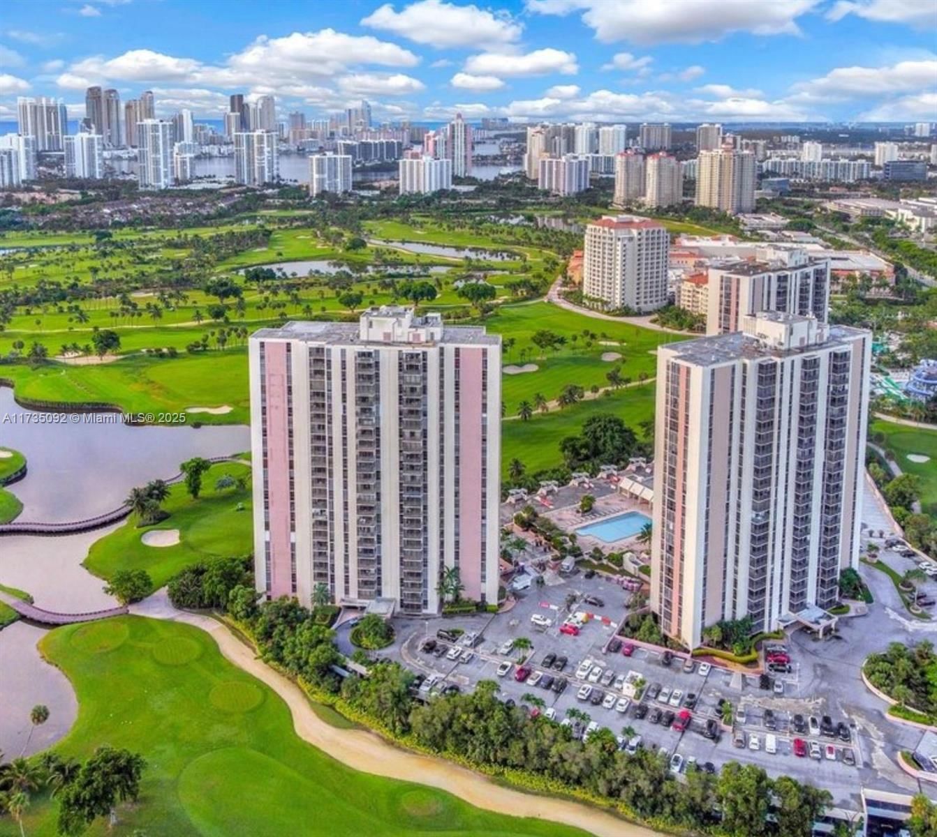 Real estate property located at 20301 Country Club Dr #528, Miami-Dade, CORONADO CONDO- TOWER II, Aventura, FL