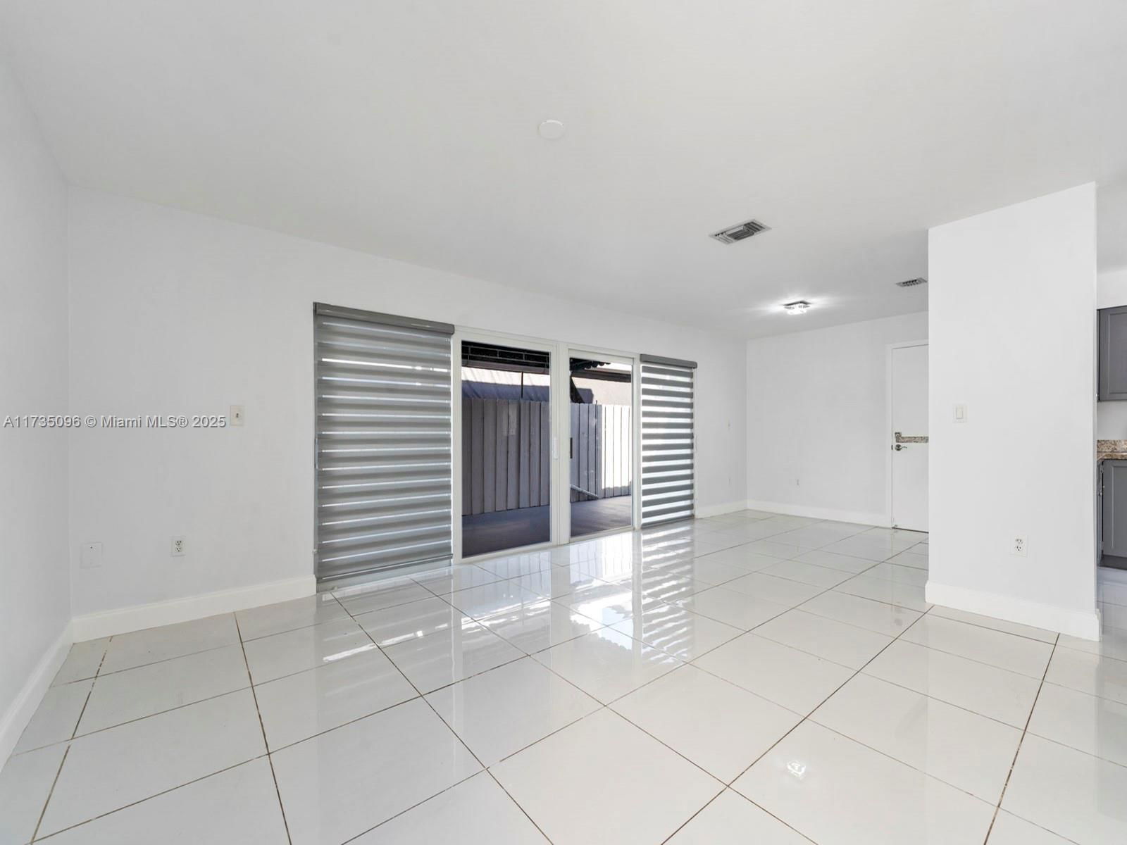 Real estate property located at 14821 90th Ter, Miami-dade, Panache Sec 3, Miami, FL