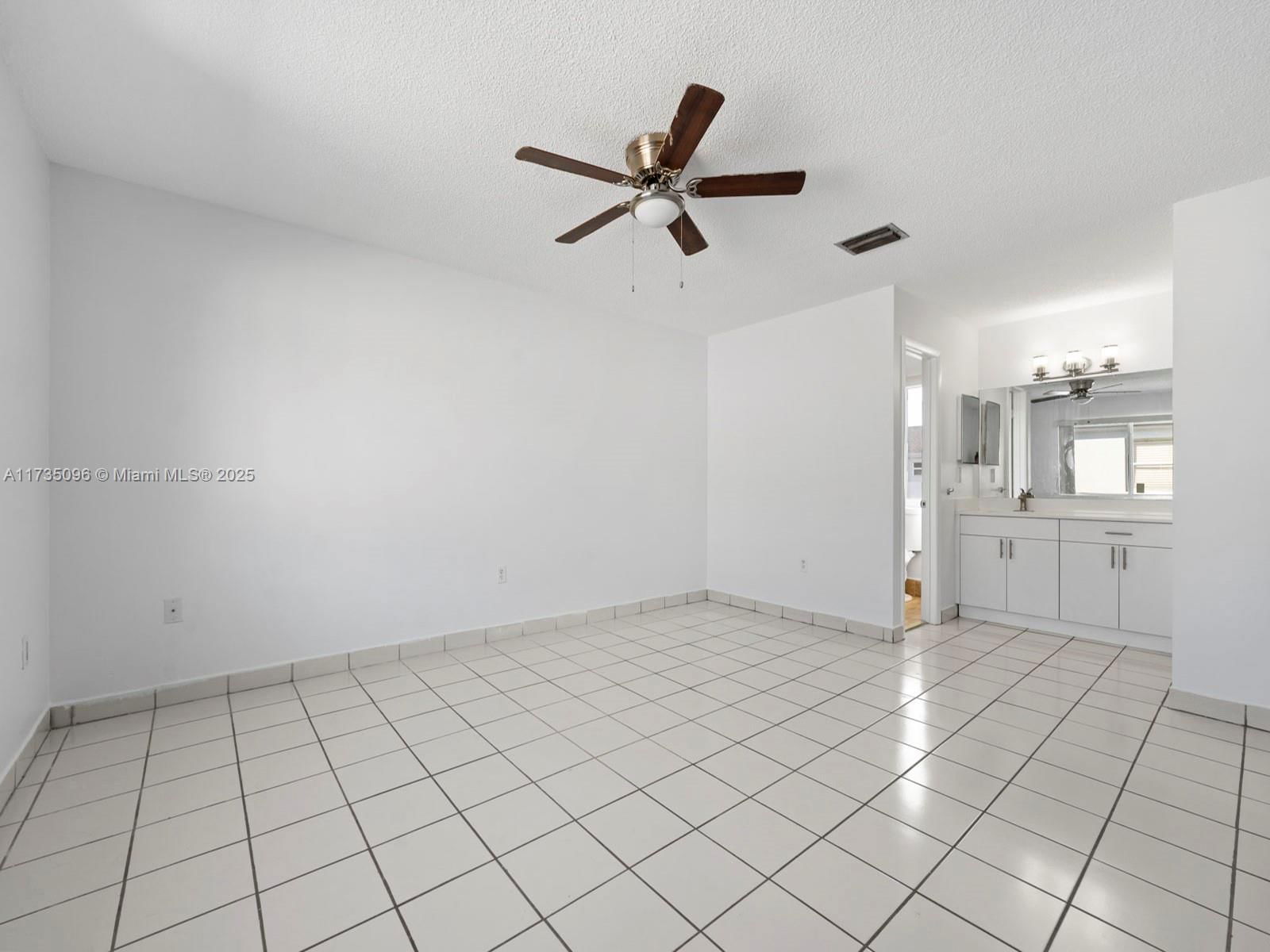 Real estate property located at 14821 90th Ter, Miami-dade, Panache Sec 3, Miami, FL